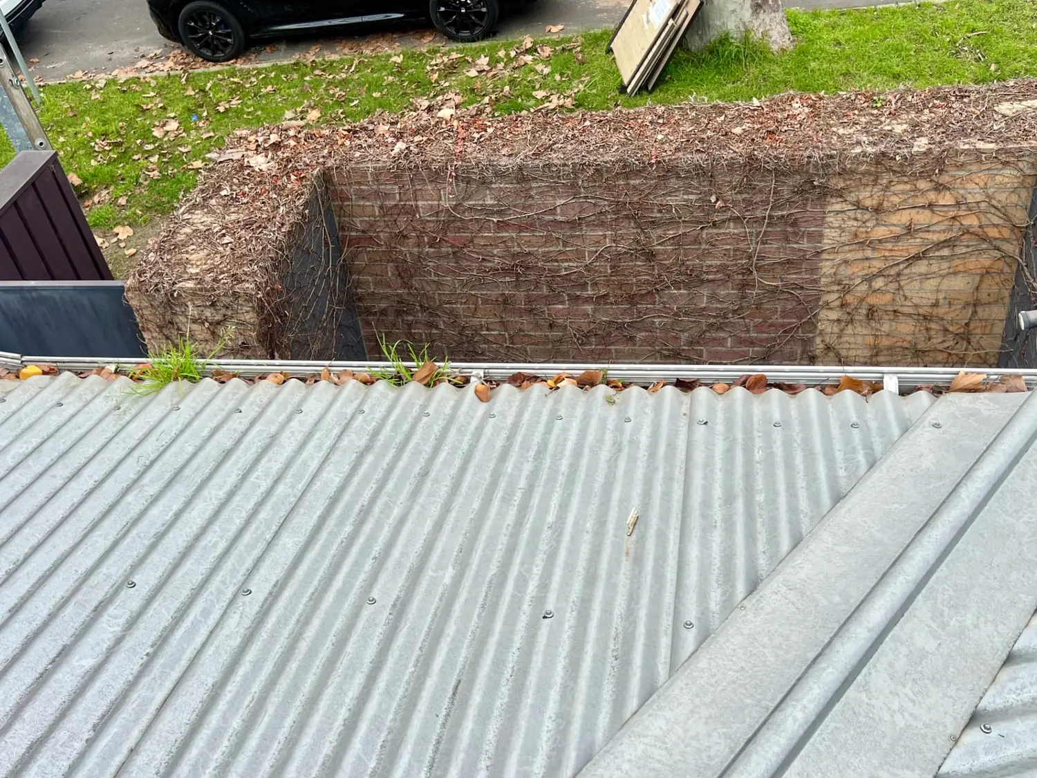 Gutter Cleaning before Poli Clean