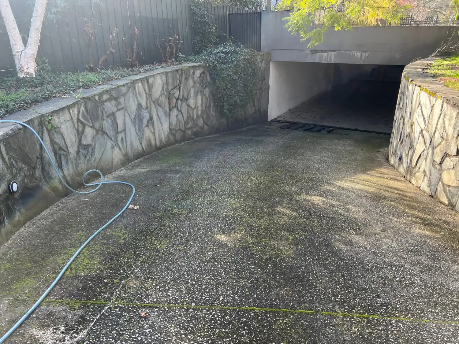 Driveway Cleaning before Poli Clean